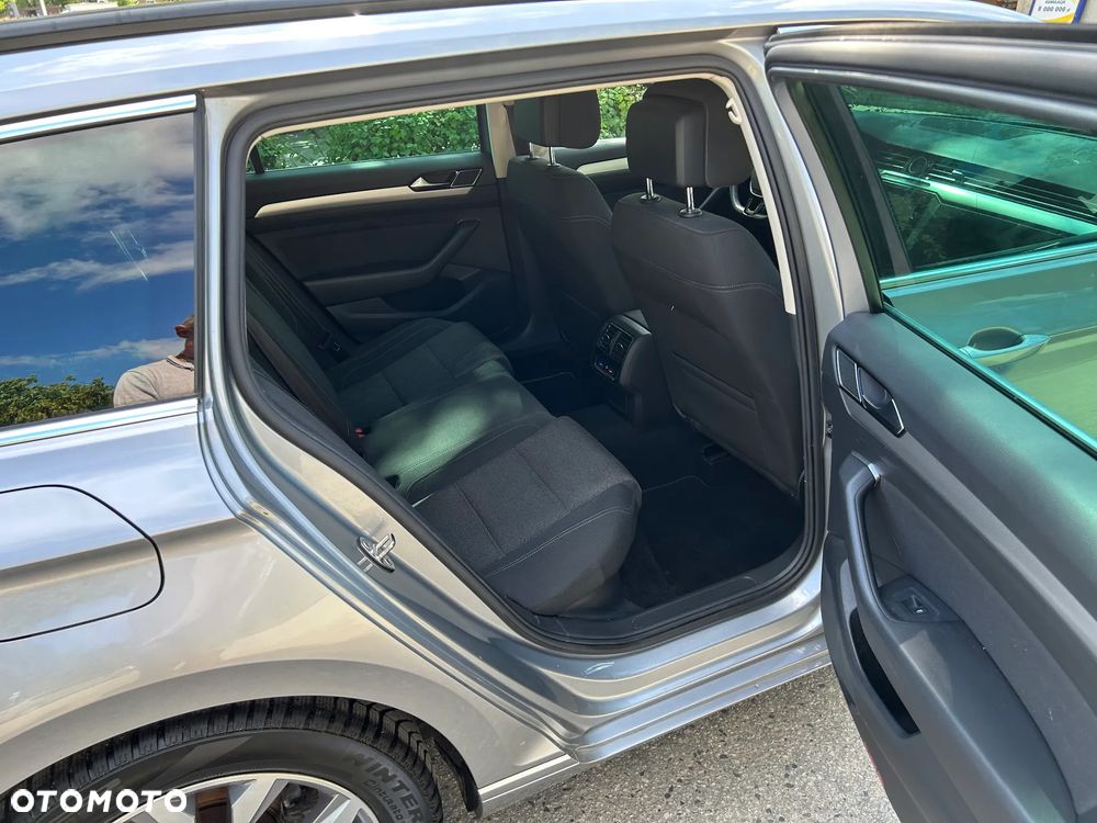 Volkswagen Passat Variant 2.0 TDI SCR Comfortline - 15