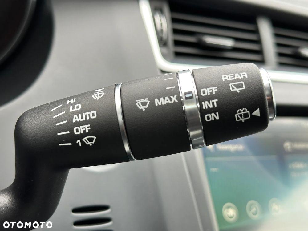 Jaguar E-Pace 2.0 i4P AWD S - 19