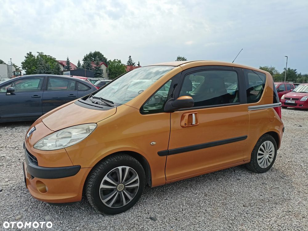 Peugeot 1007 - 1