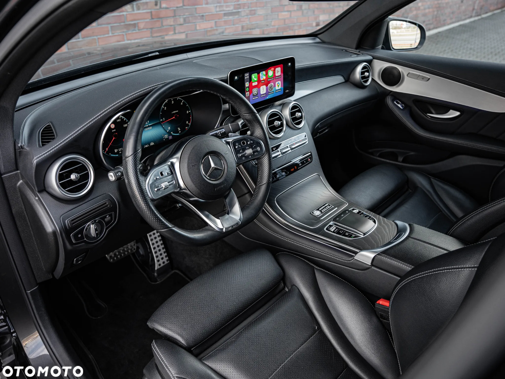 Mercedes-Benz GLC 200 d 4Matic 9G-TRONIC AMG Line Plus - 23