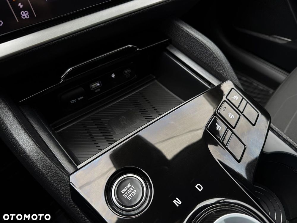 Kia Sportage 1.6 T-GDI HEV Business Line 4WD - 19