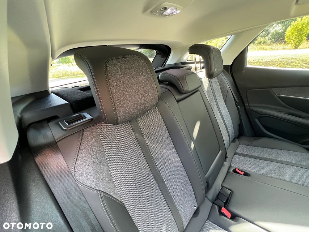 Peugeot 3008 BlueHDi 130 Stop & Start Allure - 28