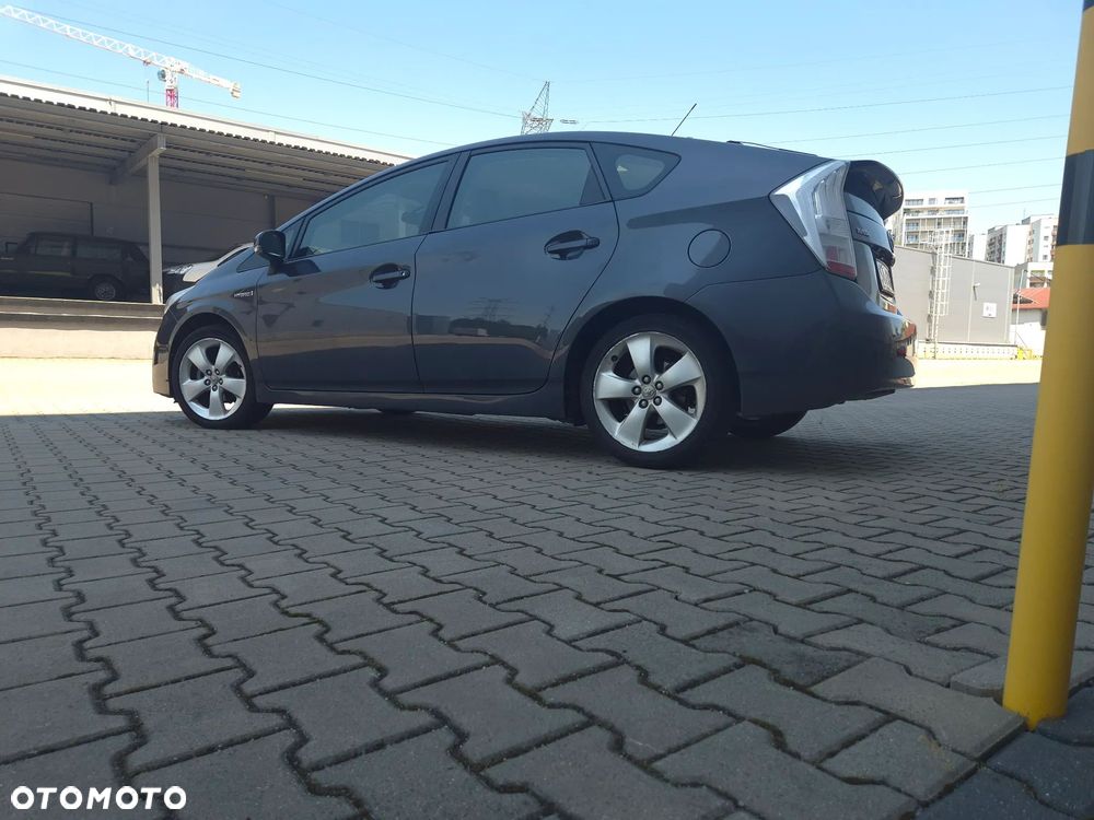 Toyota Prius 1.5 VVT-i Prestige - 2