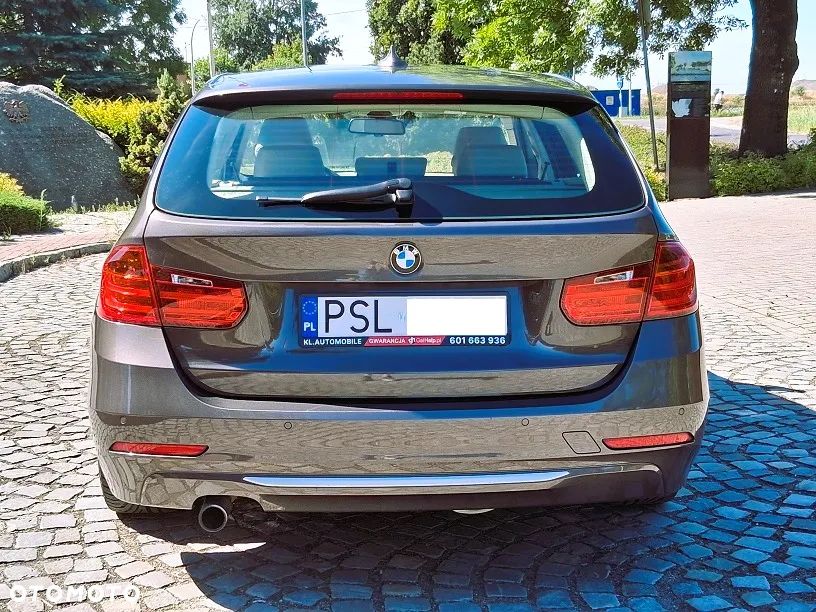 BMW Seria 3 320d xDrive DPF Edition Sport - 6