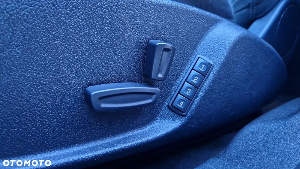 Ford Mondeo 2.0 TDCi Titanium - 23