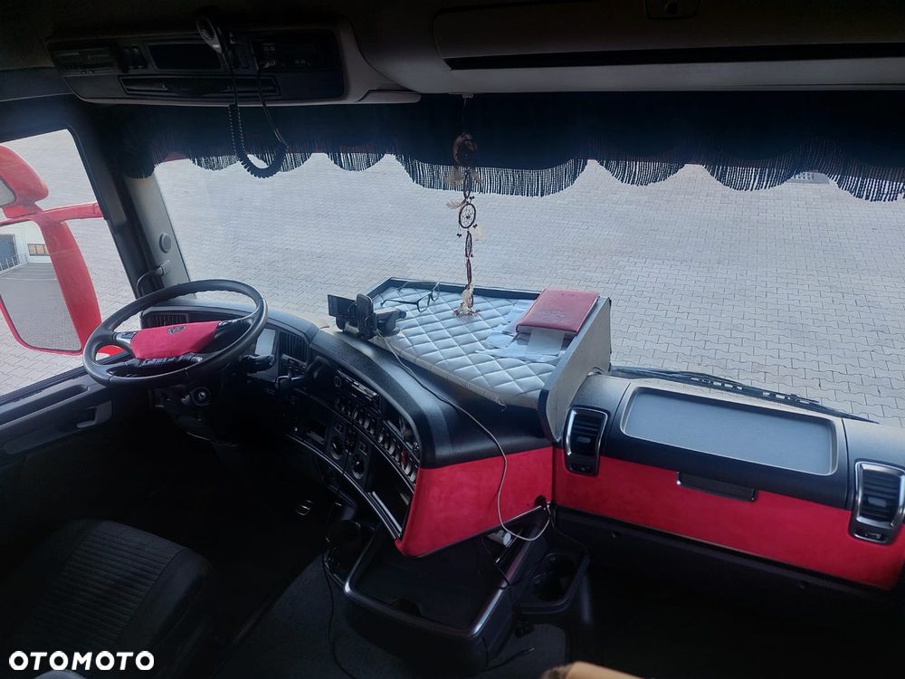 Scania R560 6x2 - 4