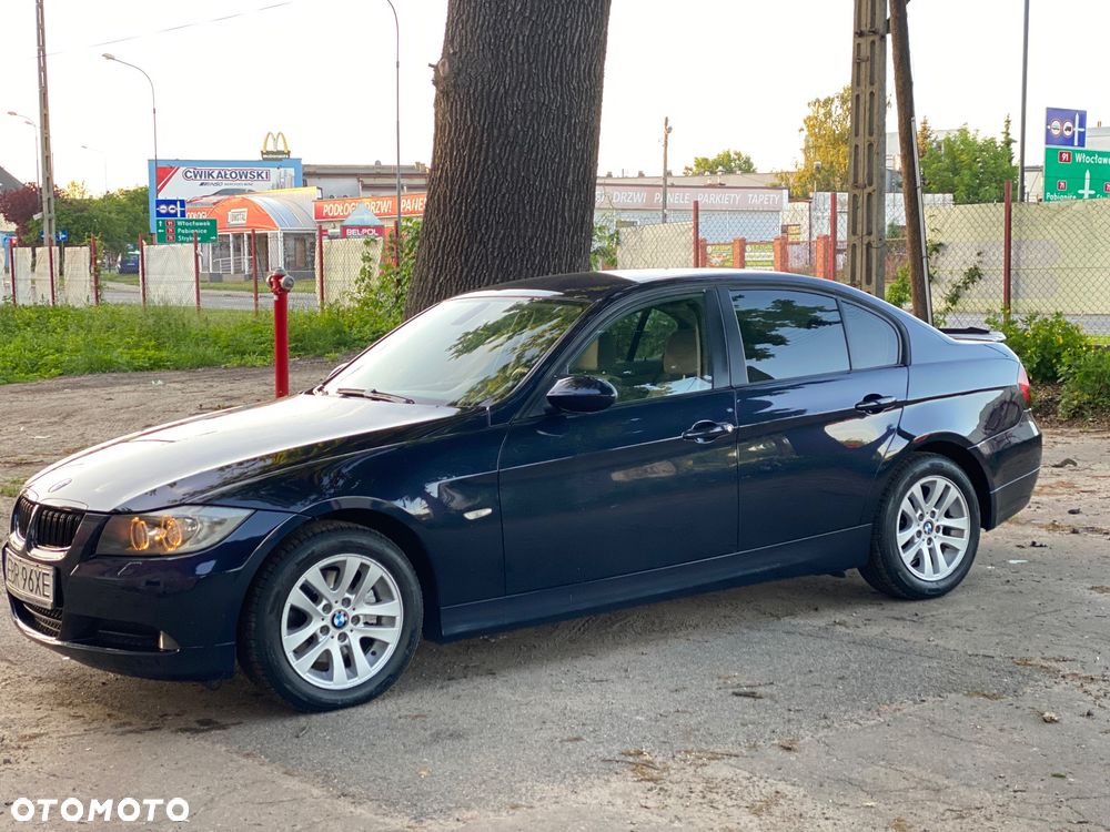 BMW Seria 3 320d - 4