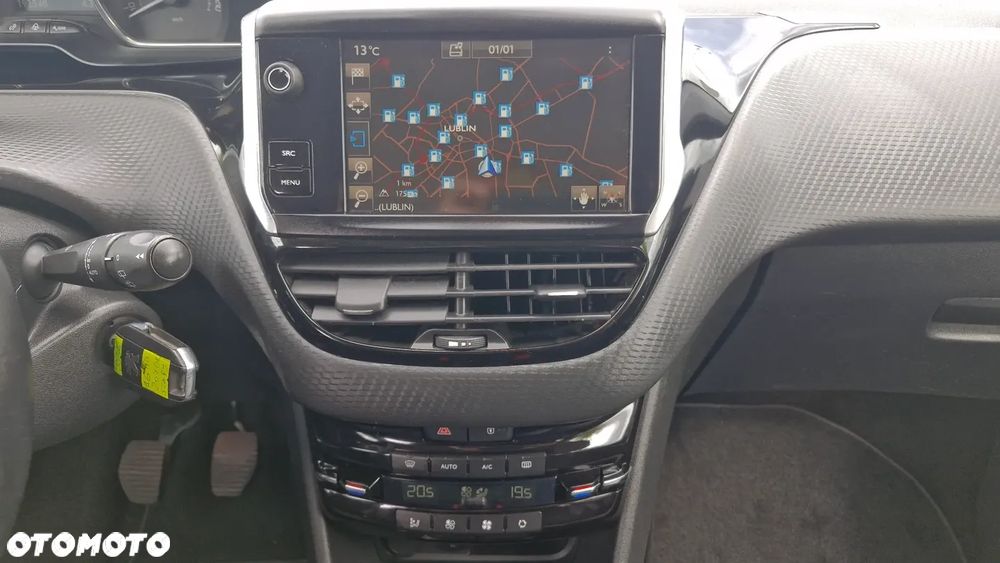 Peugeot 2008 1.6 BlueHDi Allure - 15