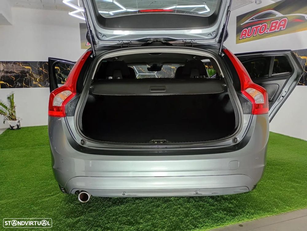 Volvo V60 - 38