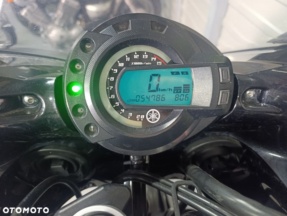 Yamaha FZ6 - 8