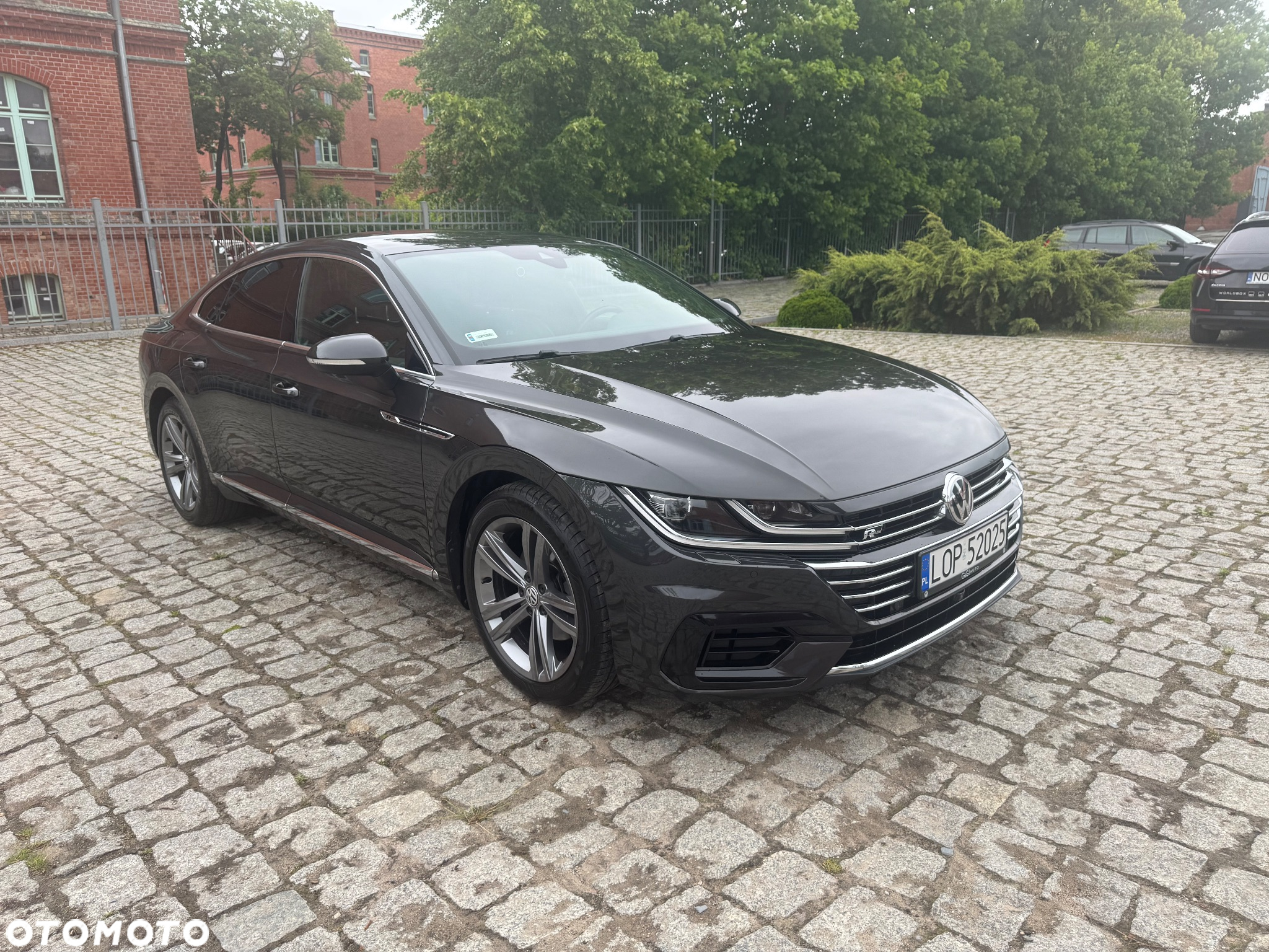 Volkswagen Arteon 2.0 TDI SCR R-Line DSG - 4