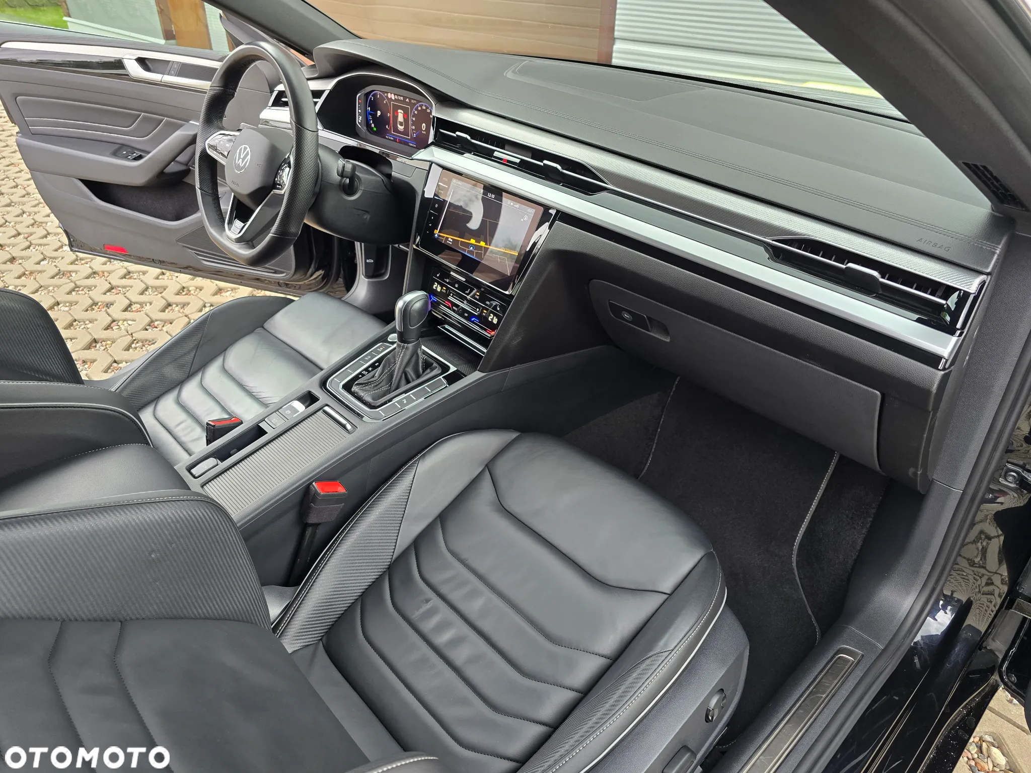 Volkswagen Arteon 2.0 TDI 4Motion R-Line DSG - 38