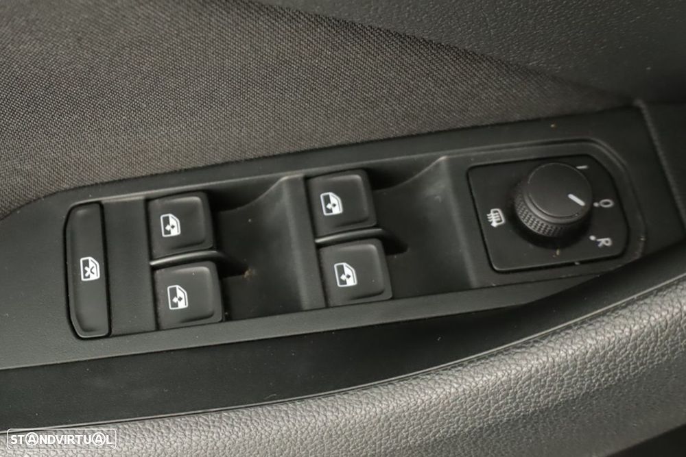 Skoda Kamiq 1.0 TSI DSG - 19