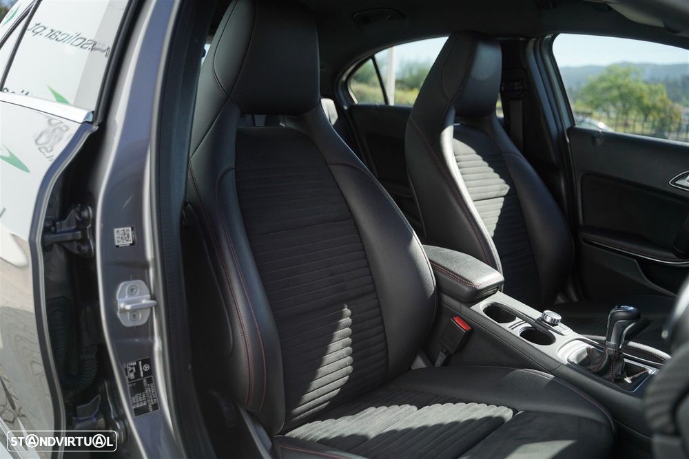 Mercedes-Benz A 180 d AMG Line - 32