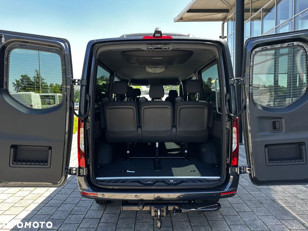 Mercedes-Benz MERCEDES-BENZ Sprinter Tourer 319CDI  L2H1-4x4 - 29