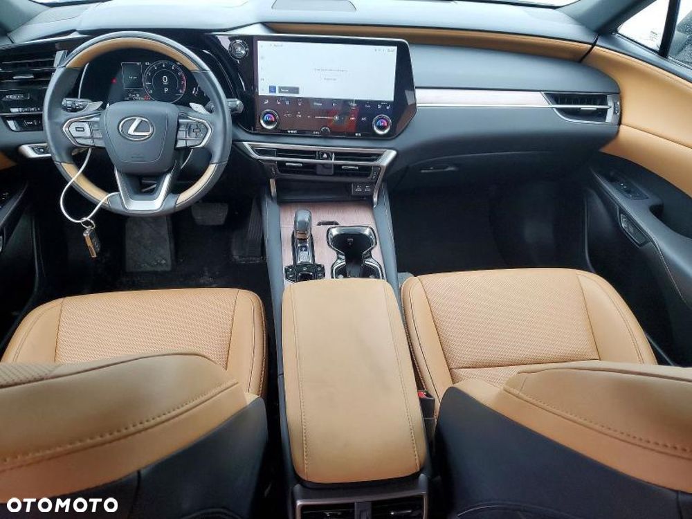 Lexus RX - 9