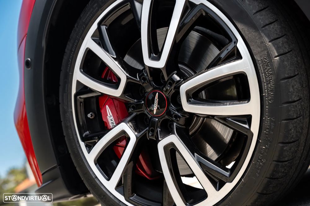 MINI 3 Portas John Cooper Works Plus Auto Desportiva - 11