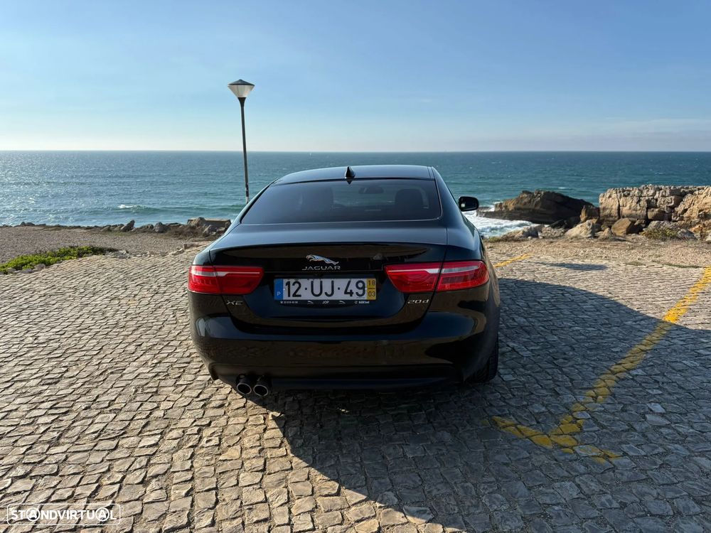 Jaguar XE 2.0 D Prestige Aut. - 4