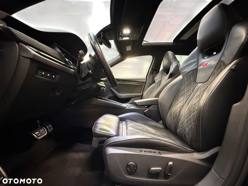 Skoda Octavia 2.0 TDI RS DSG - 21