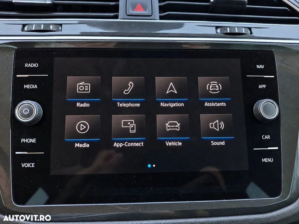 Volkswagen Tiguan - 26