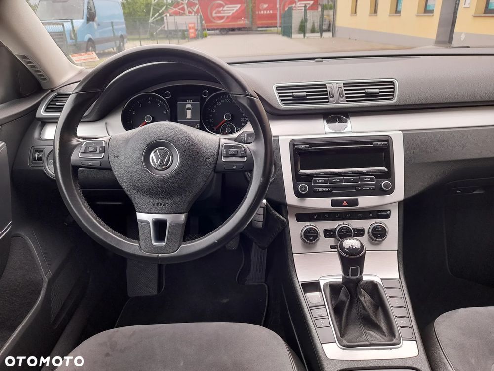 Volkswagen Passat Variant 1.4 TSI BlueMotion Technology R-Line - 17