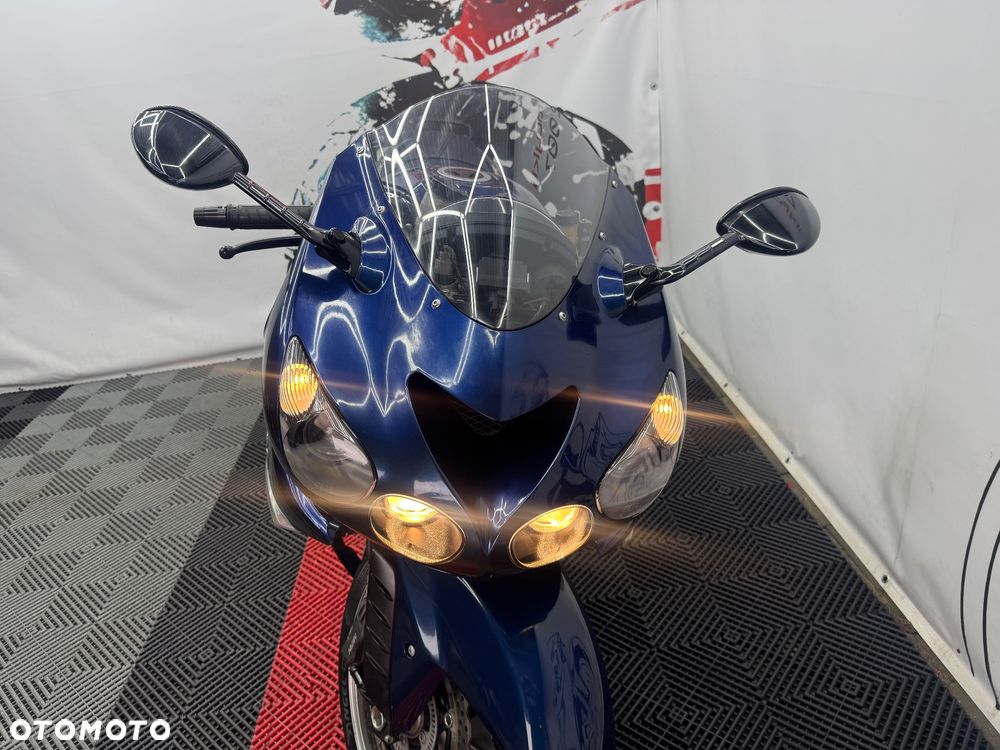 Kawasaki ZZR - 38