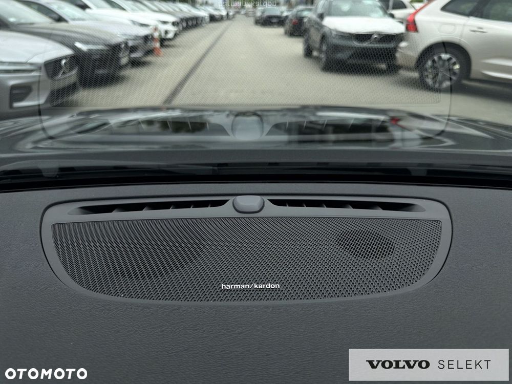 Volvo V90 Cross Country - 29