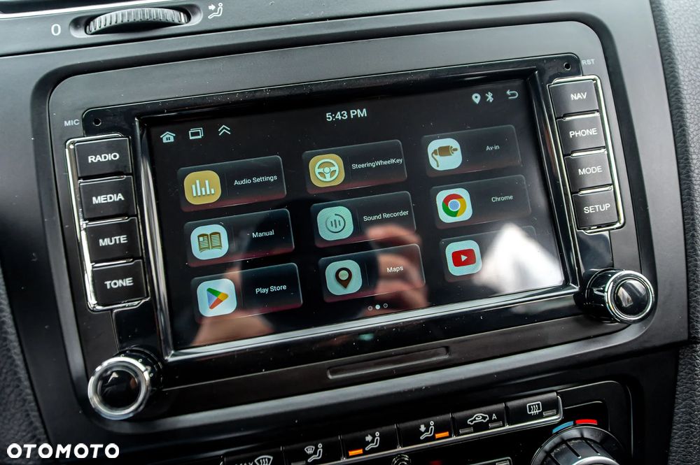 Volkswagen Golf 1.6 Highline - 35