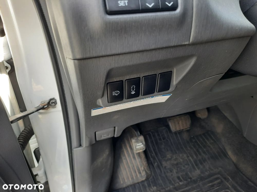 Toyota Prius+ 1.8 HSD Prestige PCS - 11