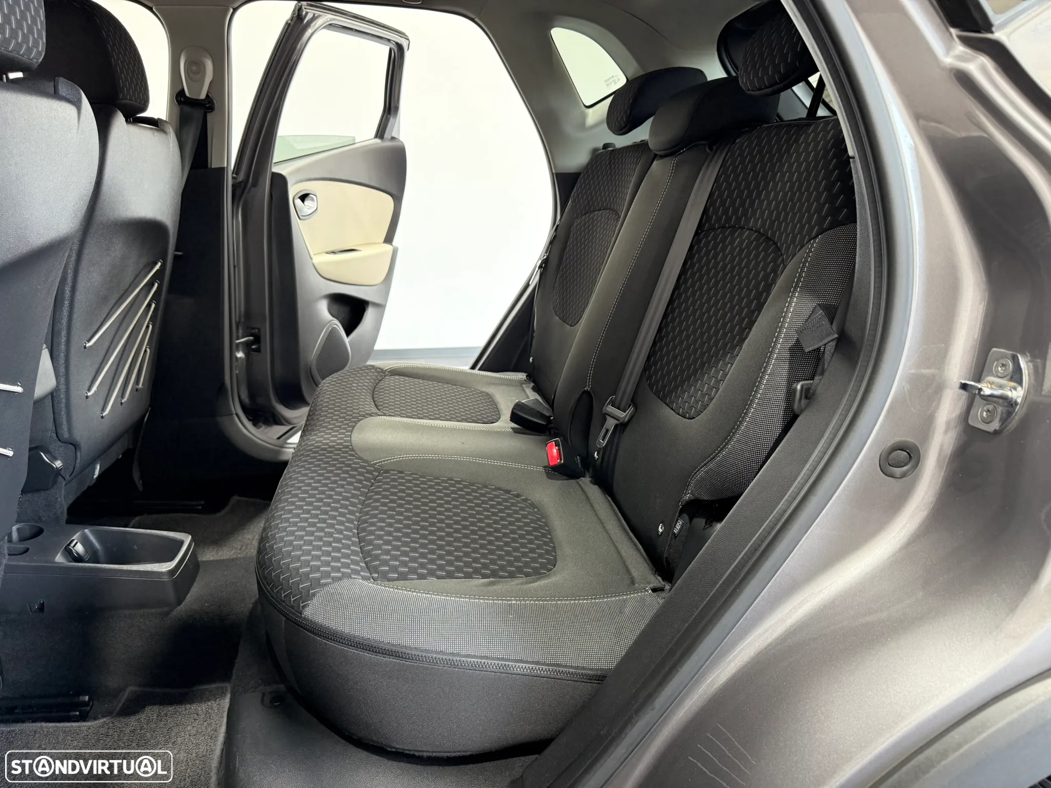 Renault Captur 0.9 TCE Exclusive - 38