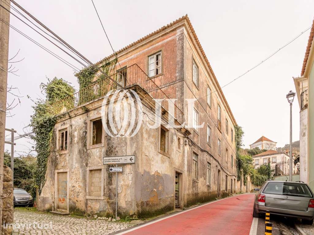 Prédio no centro histórico de Sintra - Grande imagem: 5/11