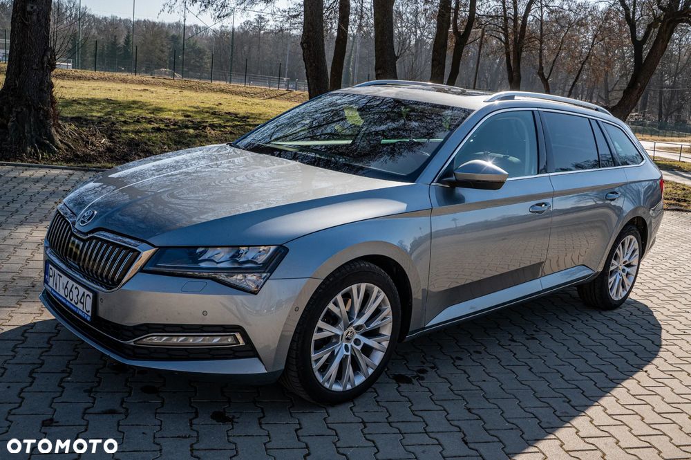 Skoda Superb 2.0 TDI DSG Premium Edition - 12