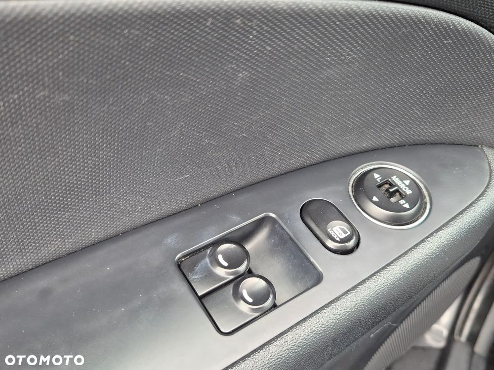 Hyundai i30 1.6 CRDi Base - 16