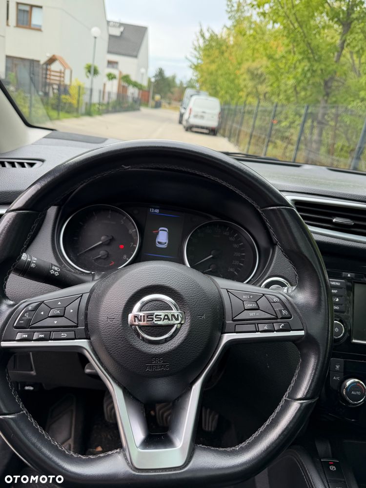 Nissan Qashqai 1.3 DIG-T N-Connecta EU6d - 10