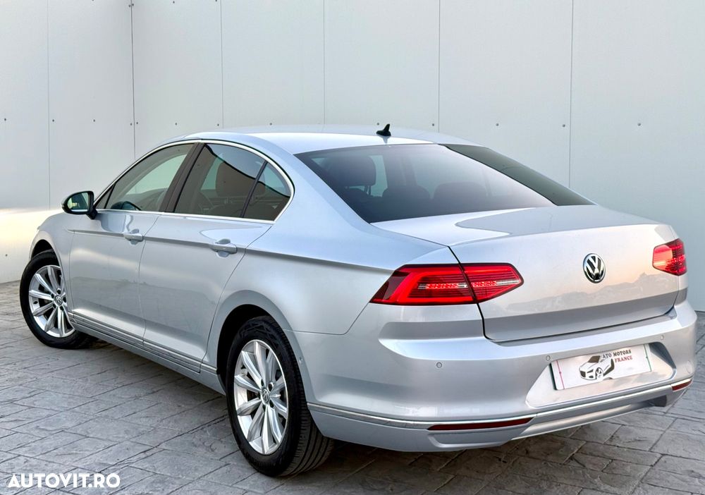 Volkswagen Passat 2.0 TDI SCR DSG Highline - 3
