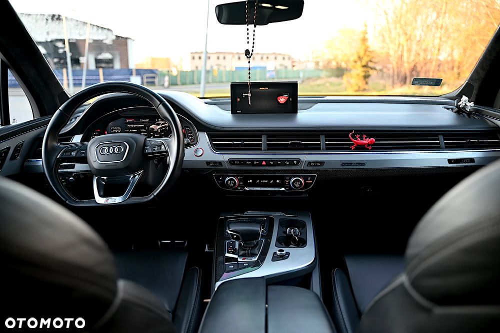 Audi SQ7 - 15