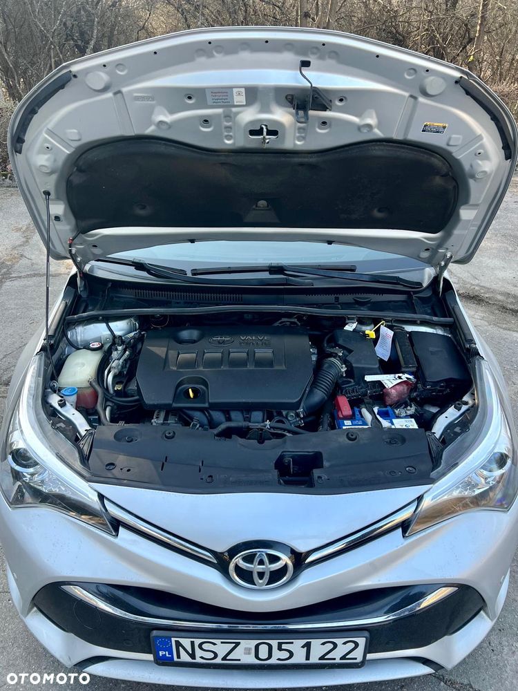 Toyota Avensis 2.0 Prestige MS - 21