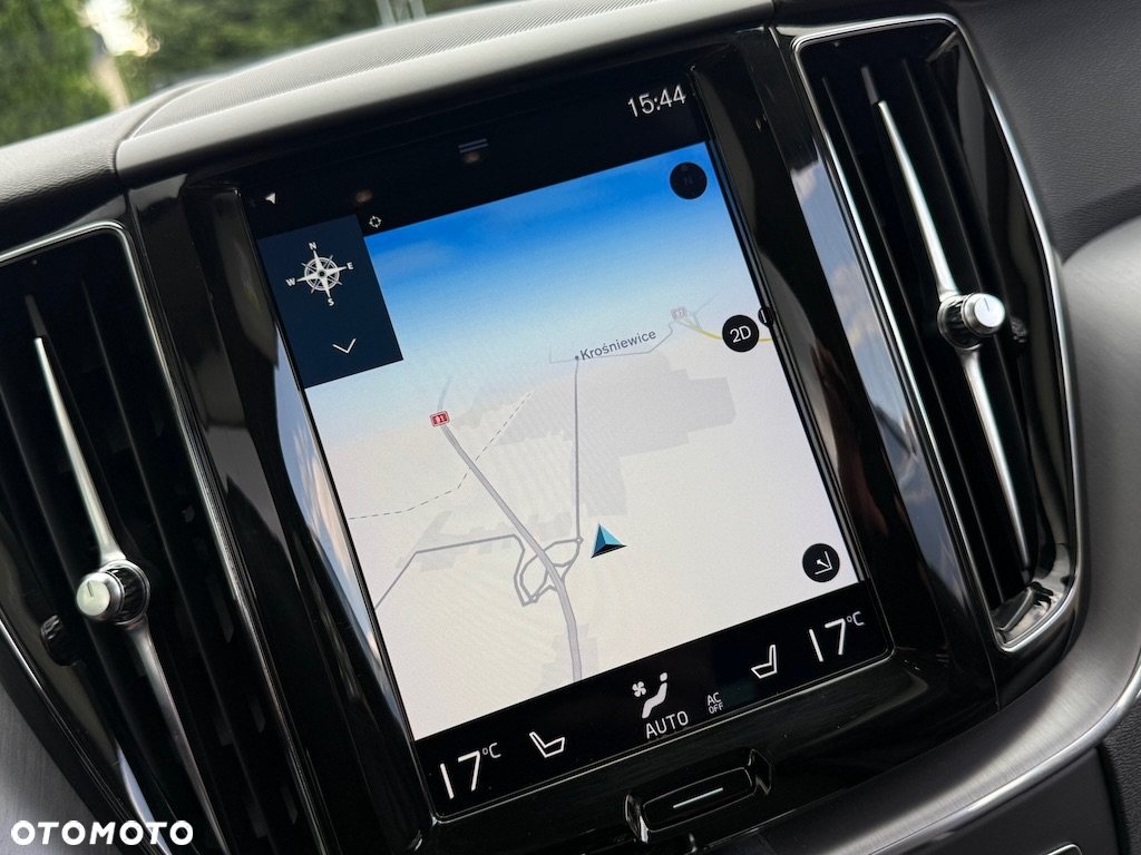 Volvo XC 60 D4 Momentum Pro - 28
