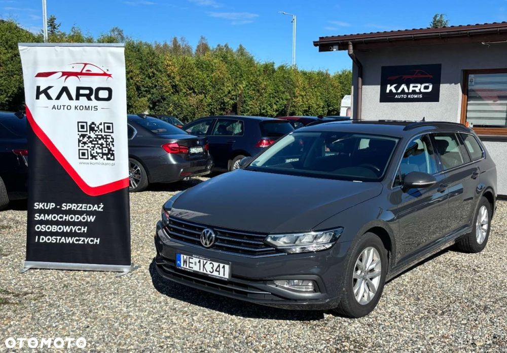 Volkswagen Passat - 1