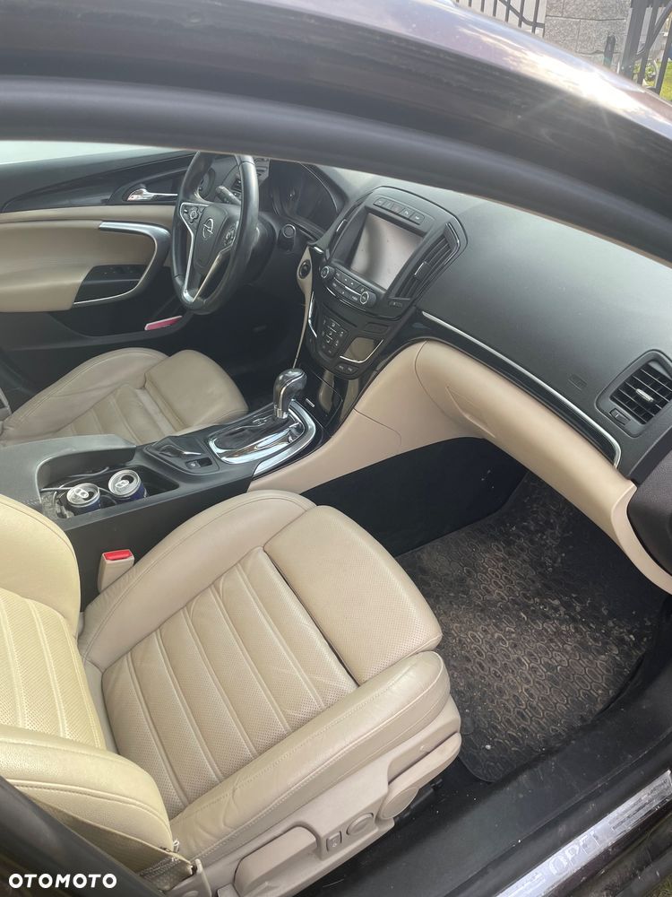 Opel Insignia 2.0 T Cosmo 4x4 - 14