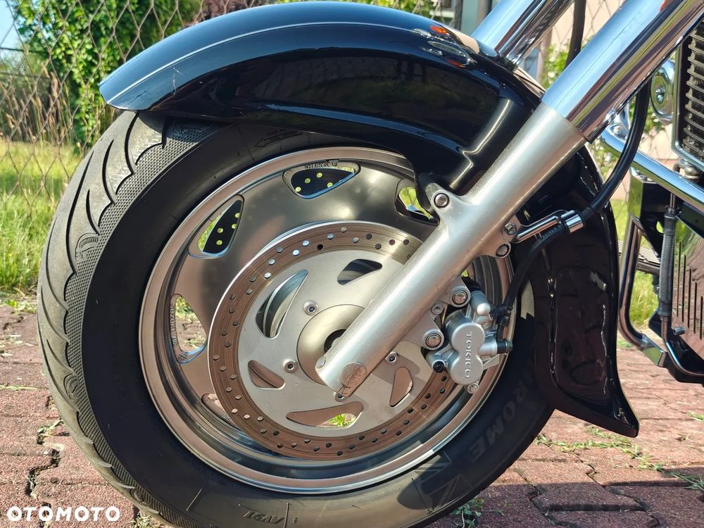 Suzuki VL 1500 Intruder LC - Boulevard C90 - 18