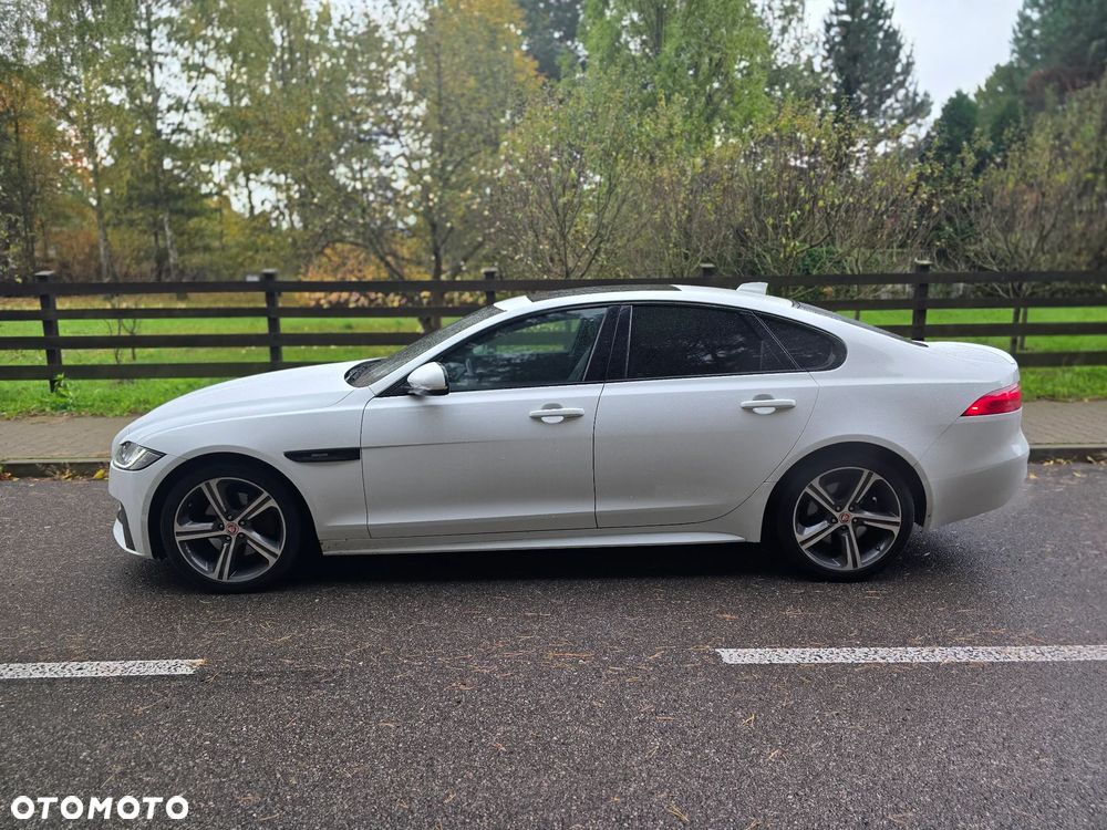 Jaguar XF 2.0 i4D AWD R-Sport - 17