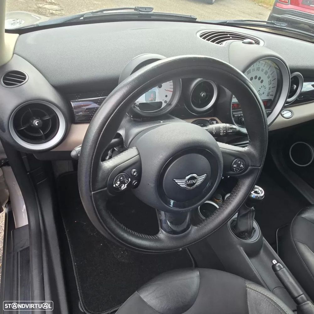 MINI 3 Portas Cooper D - 7