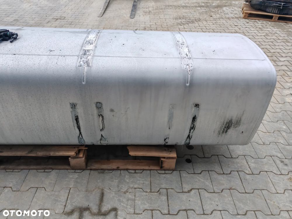 Zbiornik paliwa 225CM długość DAF XF CF - 5