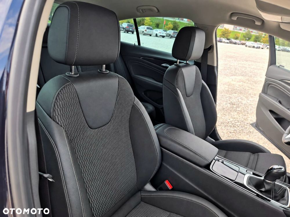 Opel Insignia 1.5 T Exclusive S&S - 10