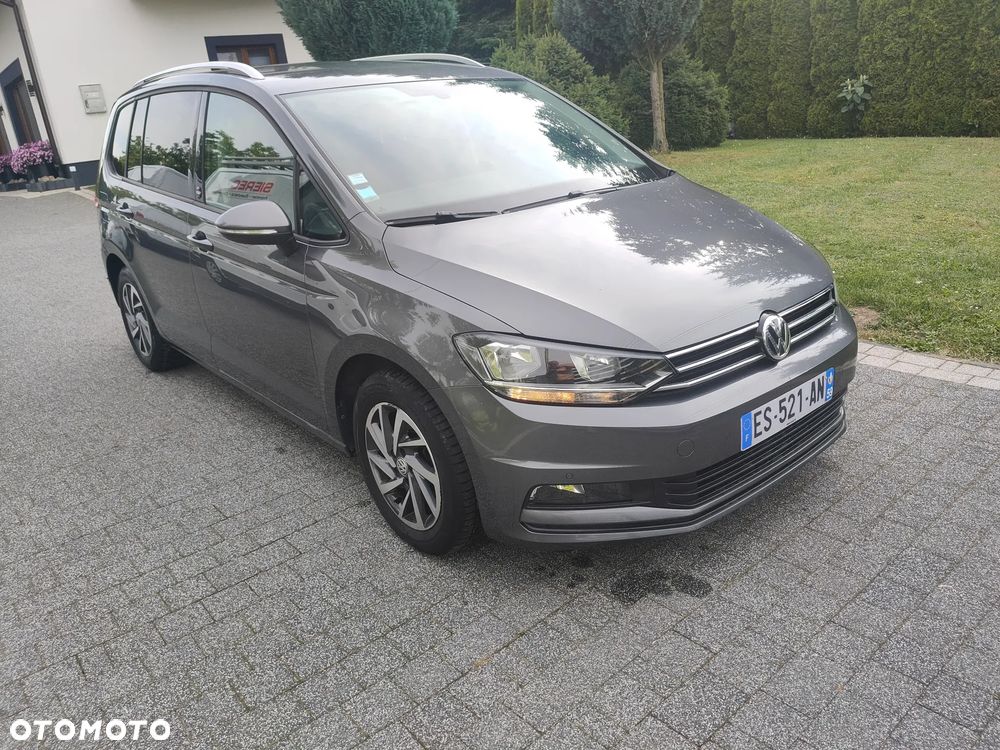Volkswagen Touran - 3