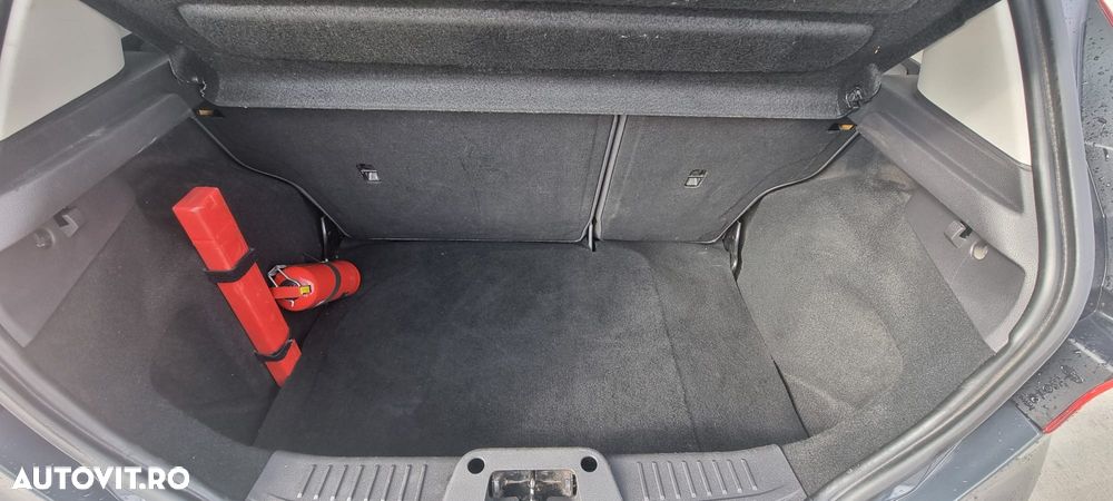 Volkswagen Tiguan - 8