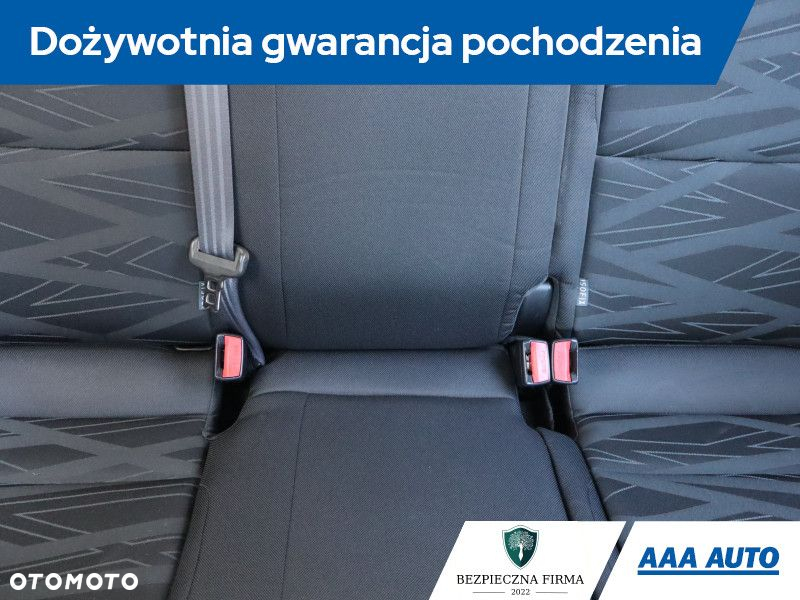 Kia Ceed - 11