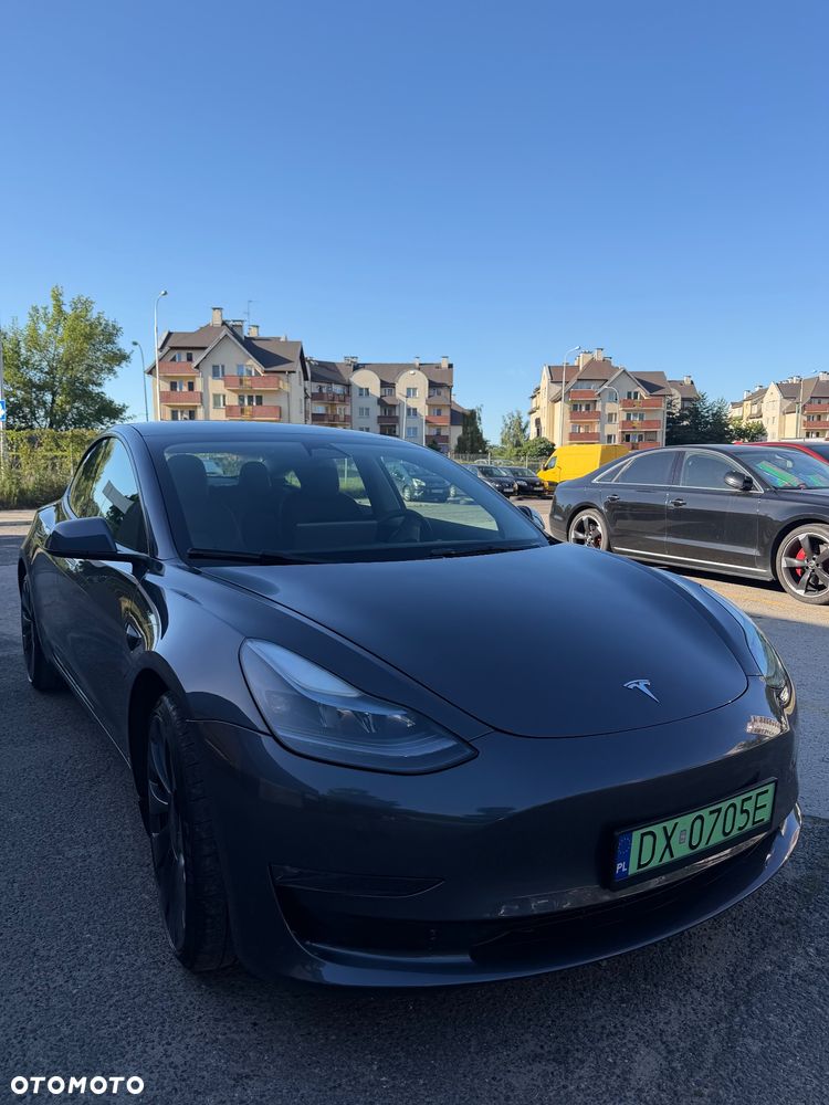 Tesla Model 3 Langstreckenbatterie Allradantrieb Dual Motor Performance - 3