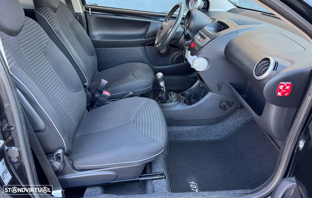Peugeot 107 1.0 Active - 24